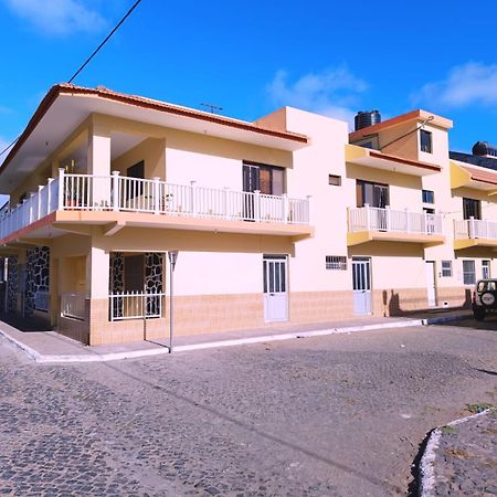 Pensao Dona Fica Appartement Tarrafal  Buitenkant foto